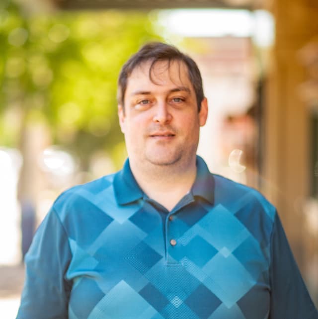 Matt Hanvelt headshot